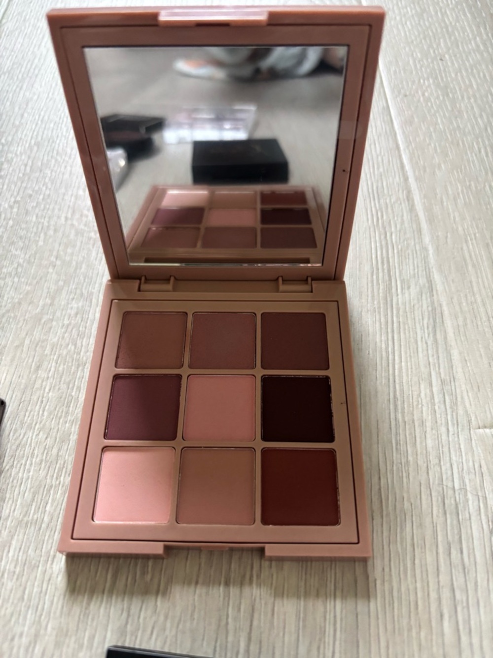 10 pc eyeshadow bundle - Picture 2 of 9